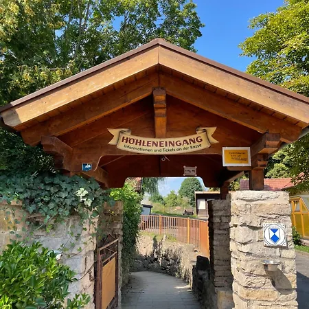 Sandsteinhohle Guest house *