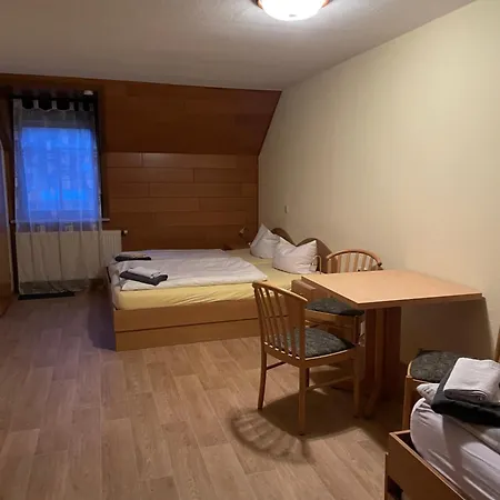 Sandsteinhohle Guest house